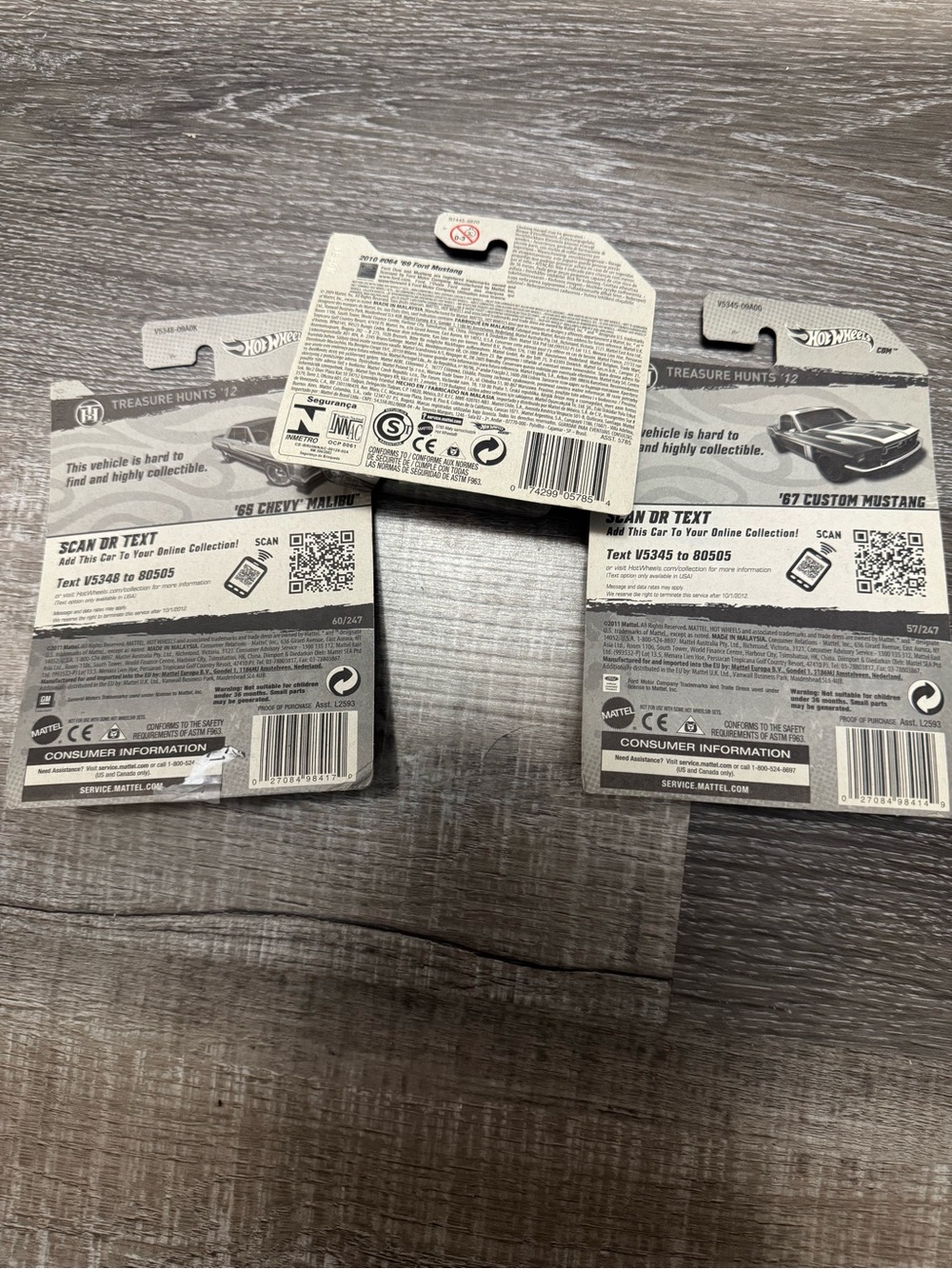Pack of 3 Treasure Hunt hot wheels - Picture 2 of 2